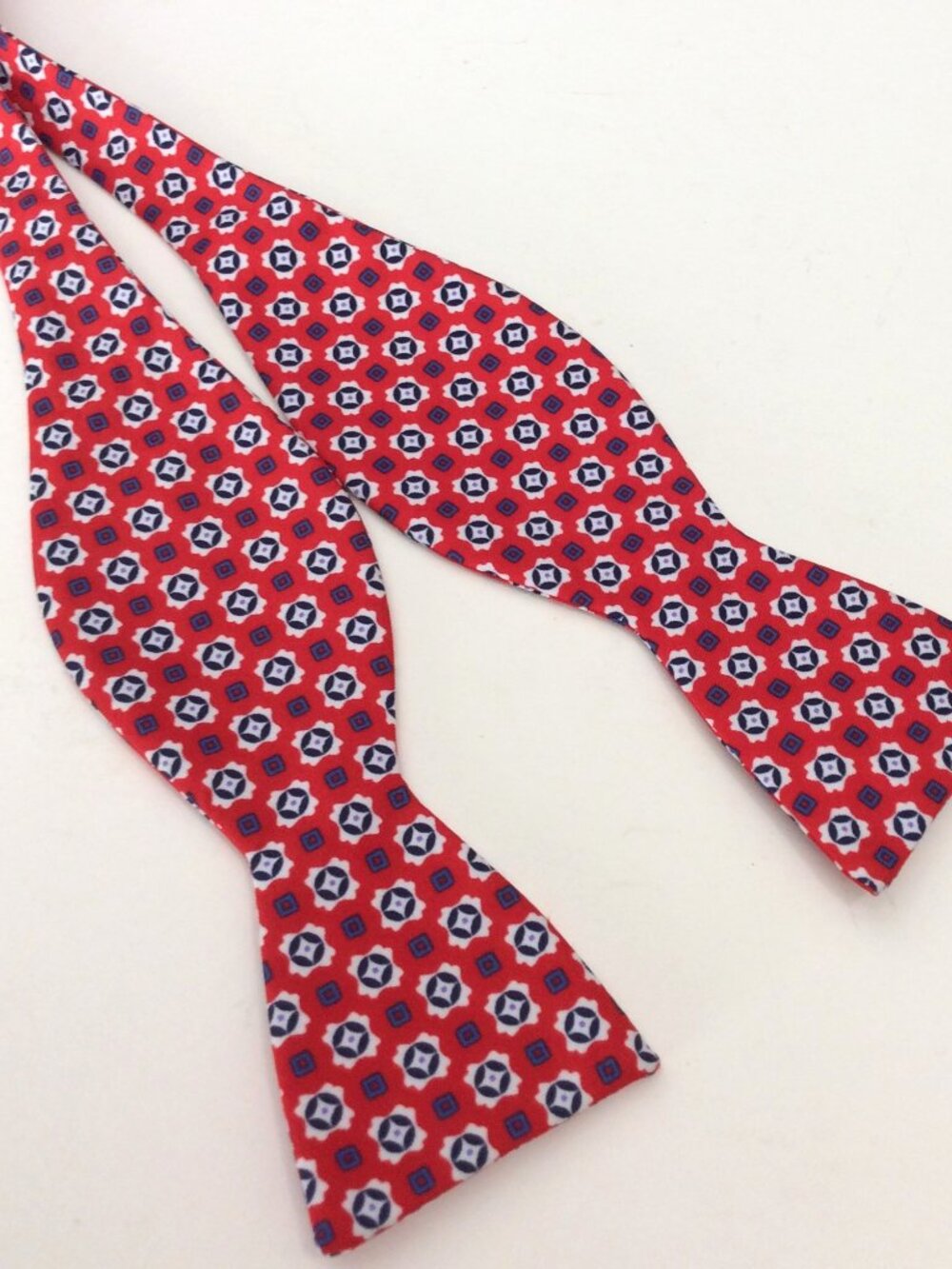 Saddlebred Adjustable Bow Tie - Foulard Print Red White and Blue